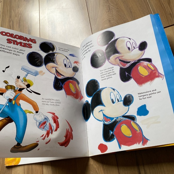 Disney Mickey Mouse Drawing Book - Picture 15 of 16